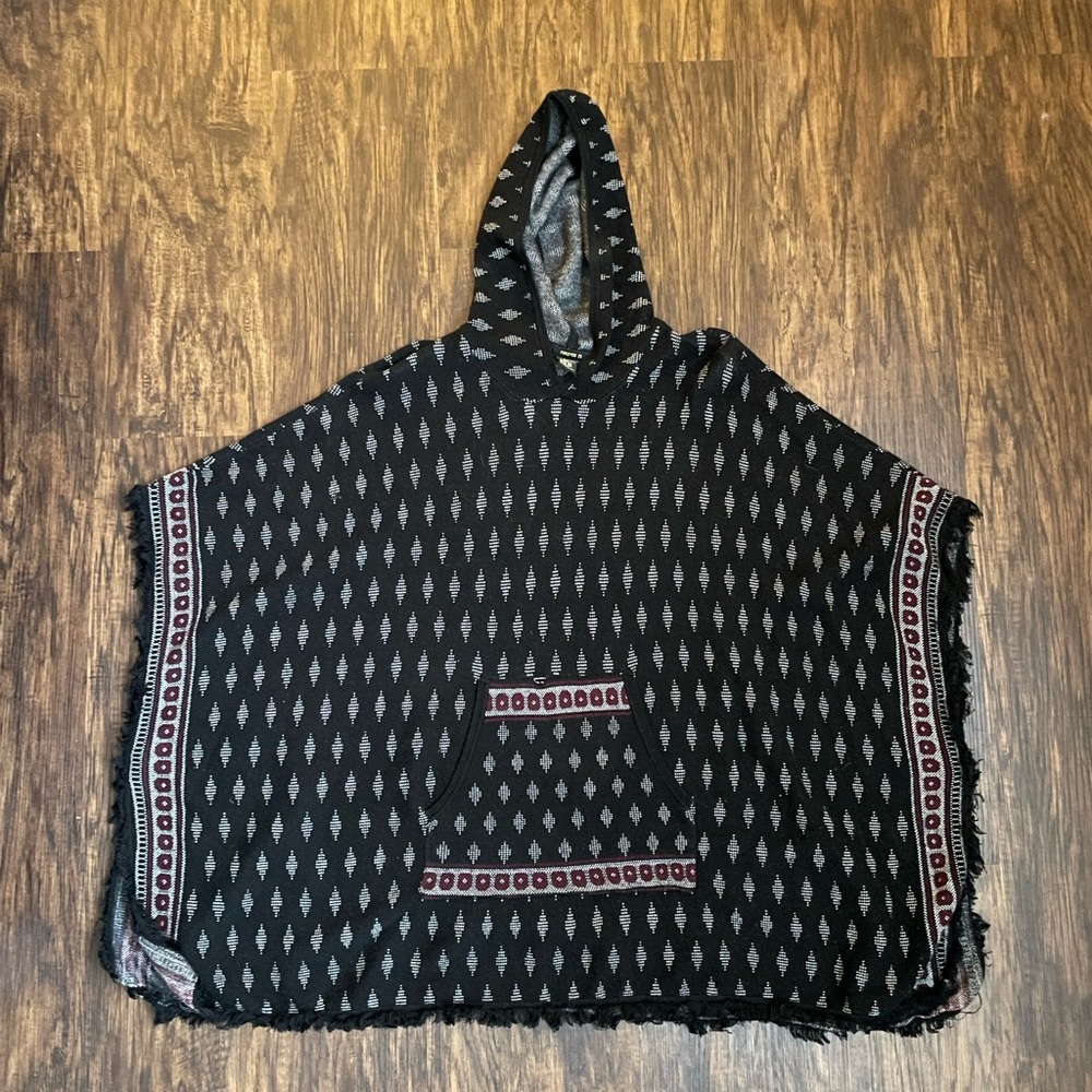 Forever 21. One Size. Hooded poncho. Small stitchable hole right above pocket!